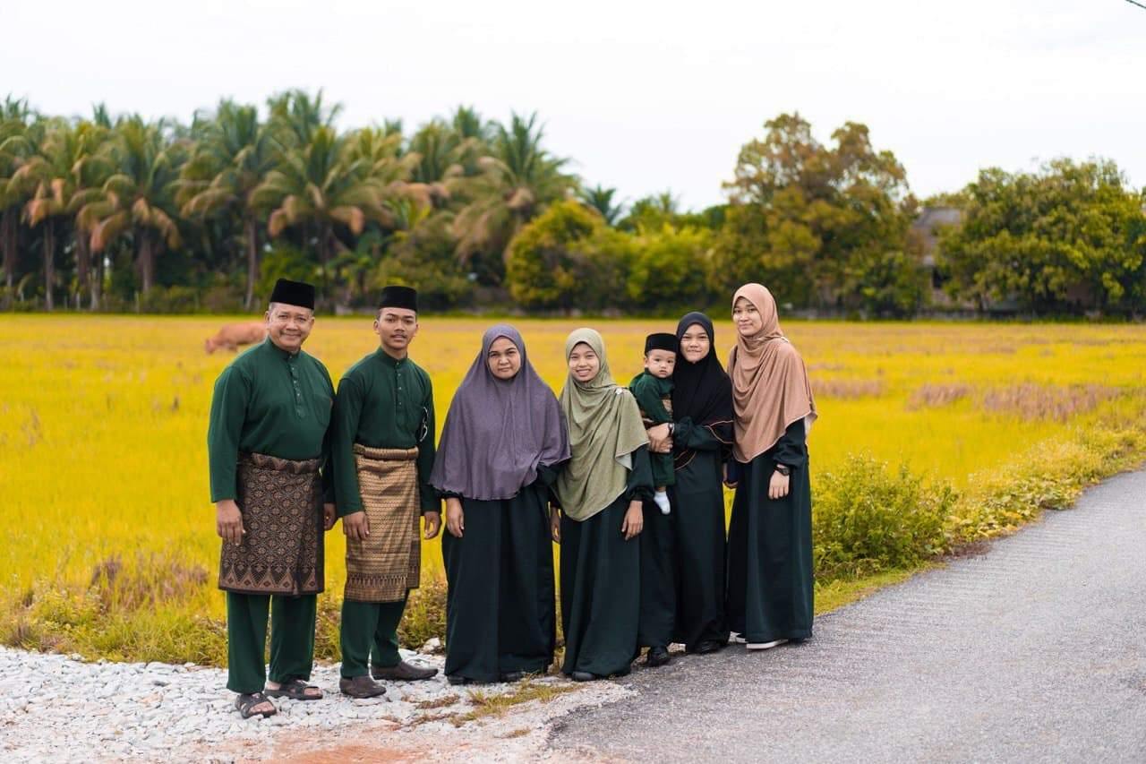 5 Tips Komposisi Untuk Ambil Gambar Raya Keluarga Dengan Cantik Guna Henfon - Saiful Nang Academy