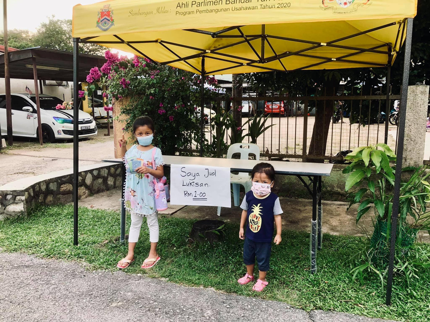2 Beradik Buat Duit Hasil Lukisan RM 1 Dapat Sambutan