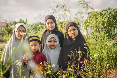 Ajar Anak Setia Bertudung Sebelum Umur 7 Tahun